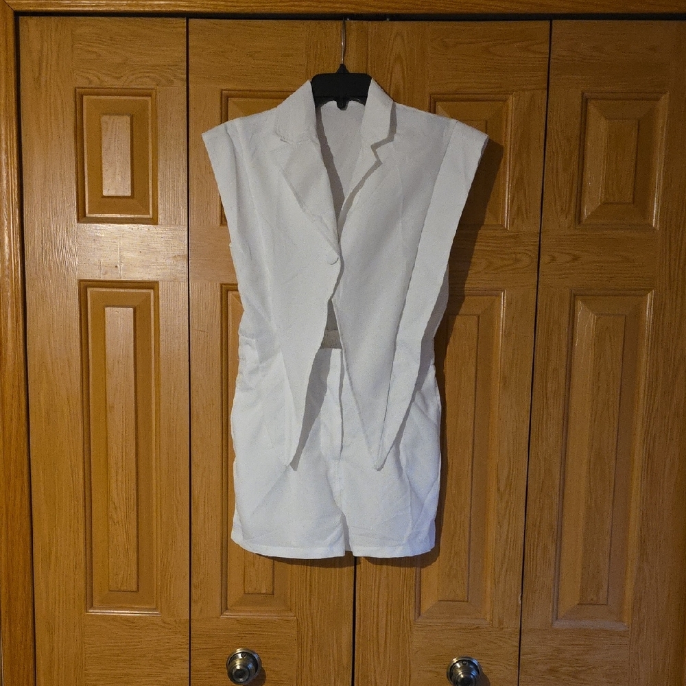 White Sleeveless Blazer and Shorts Set